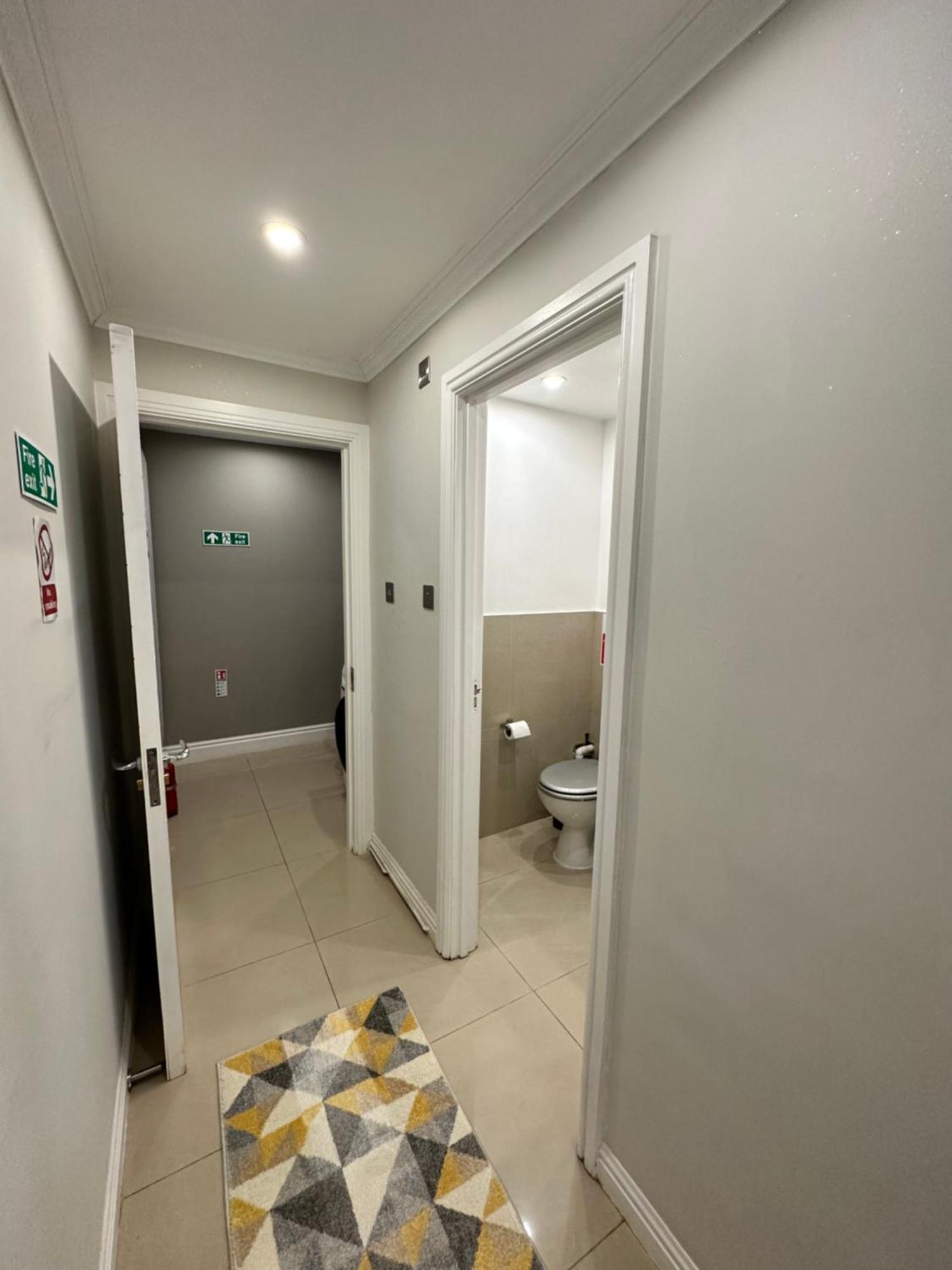 Luxury Studio Apartment Harrow on the Hill Exterior photo